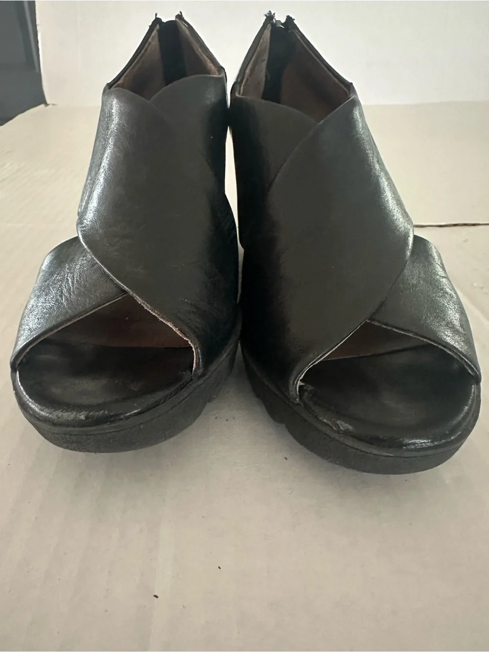 Donald J. Pliner Marti Black Leather Cross Strap Wedge Pumps Zip Back Close 6.5